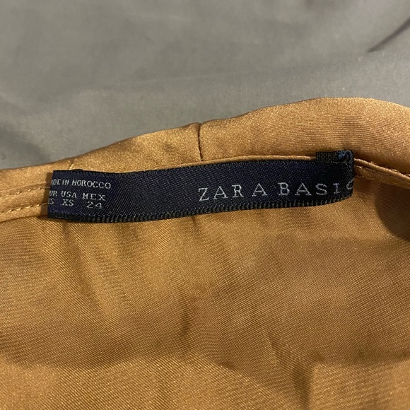 ZARA GOLD TOP - Picture 2 of 2